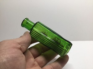 Antique Bright Green Not To Be Taken Poison Bottle. 1 1/2 Oz.
