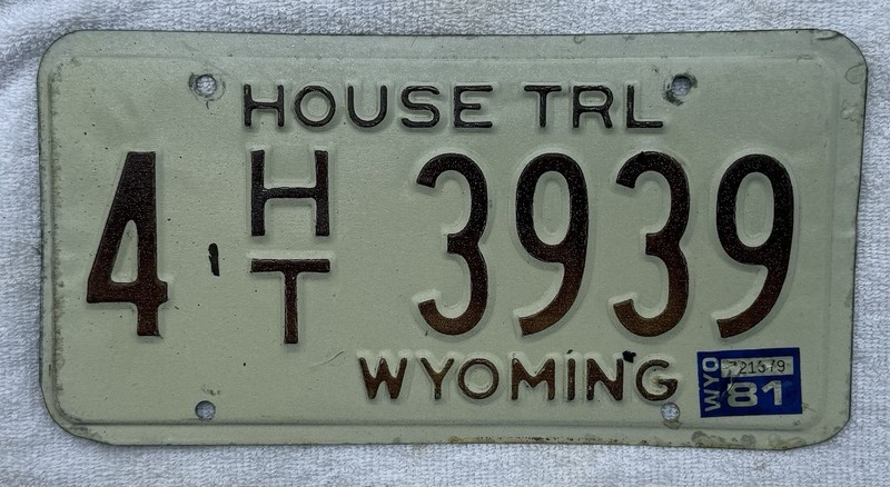 Vintage 81 WY House Trailer License Plate 1981 Wyoming Lic 4 HT 3939