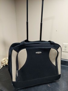 concourse luggage