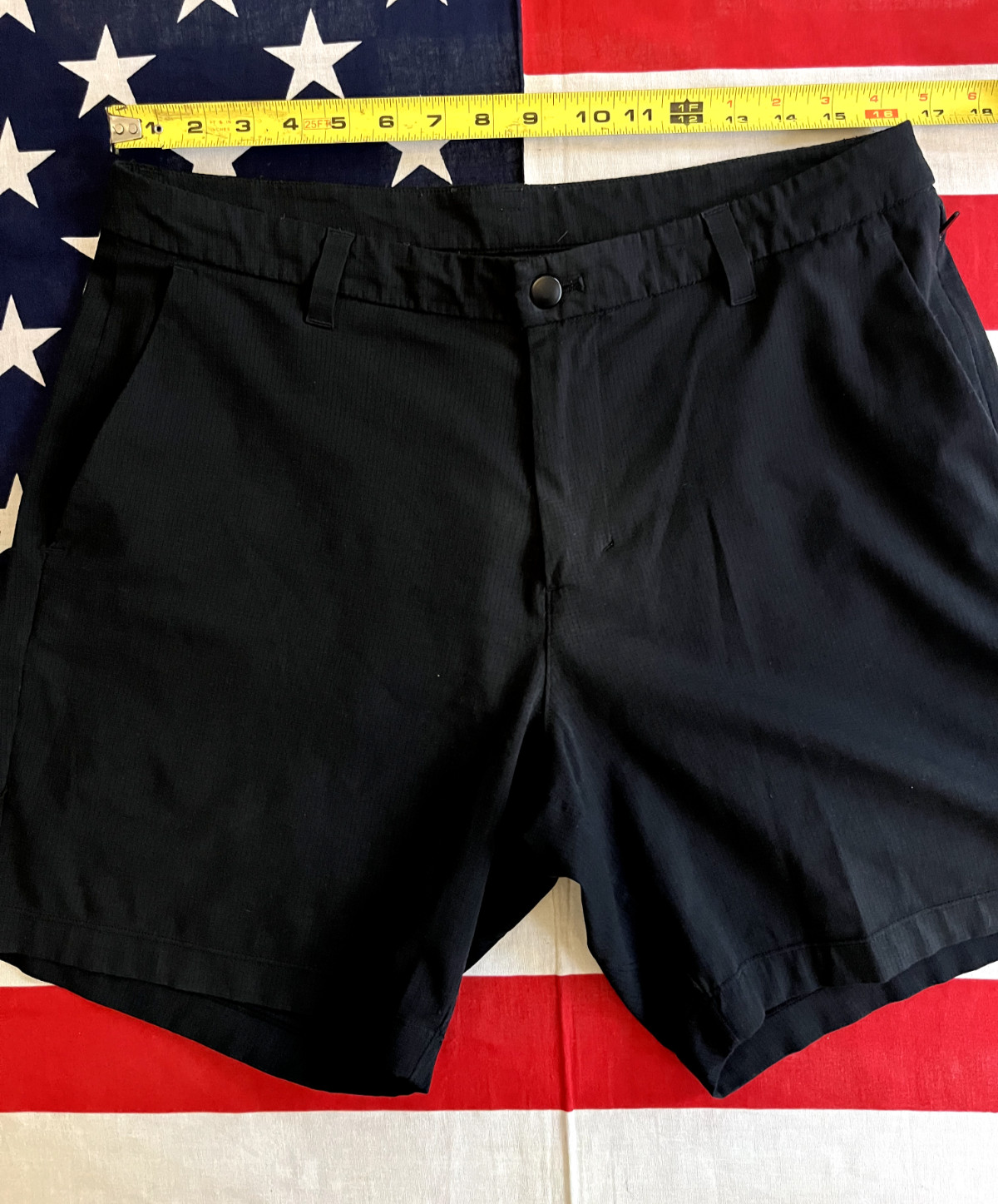 Lululemon Solid Black Activewear Walking Shorts H… - image 9