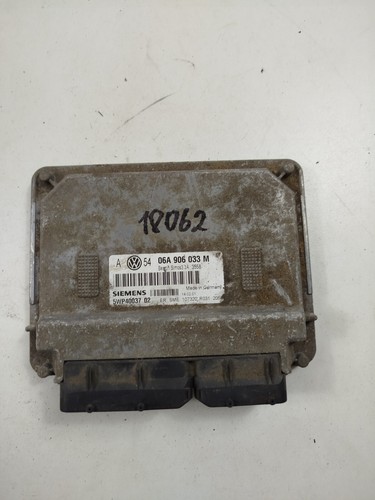 Original volkswagen Motorsteuergerät ECU    06A906033M   5WP4003702
