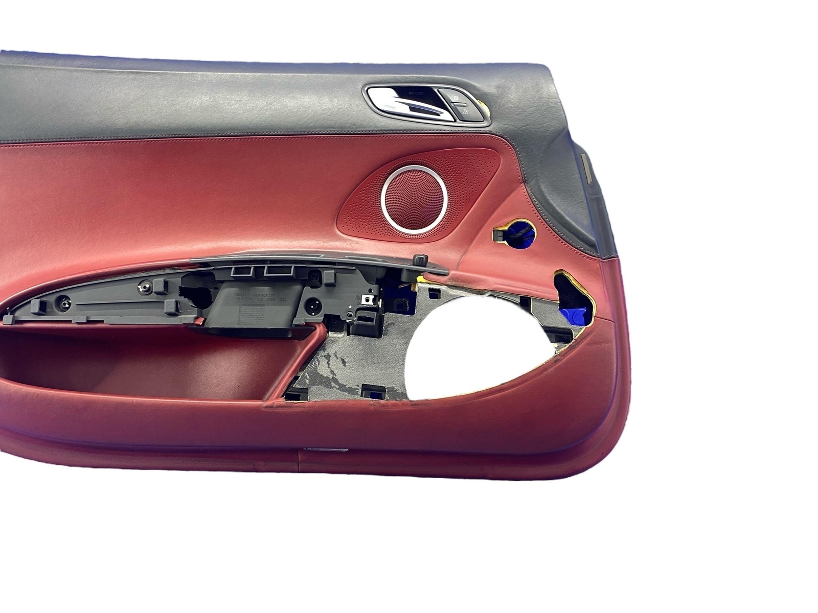 2011-2015 AUDI R8 SPYDER FRONT LEFT DOOR TRIM PANEL BLACK & RED LEATHER *INDENTS