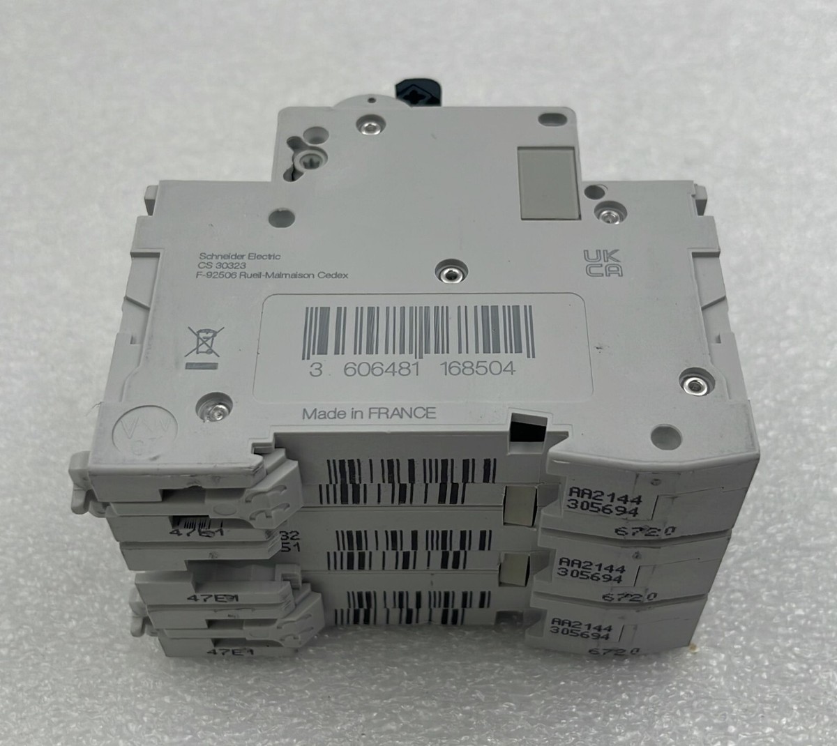 LOT 3 PCS] Schneider Multi 9 C60SP C 32 A Circuit Breaker