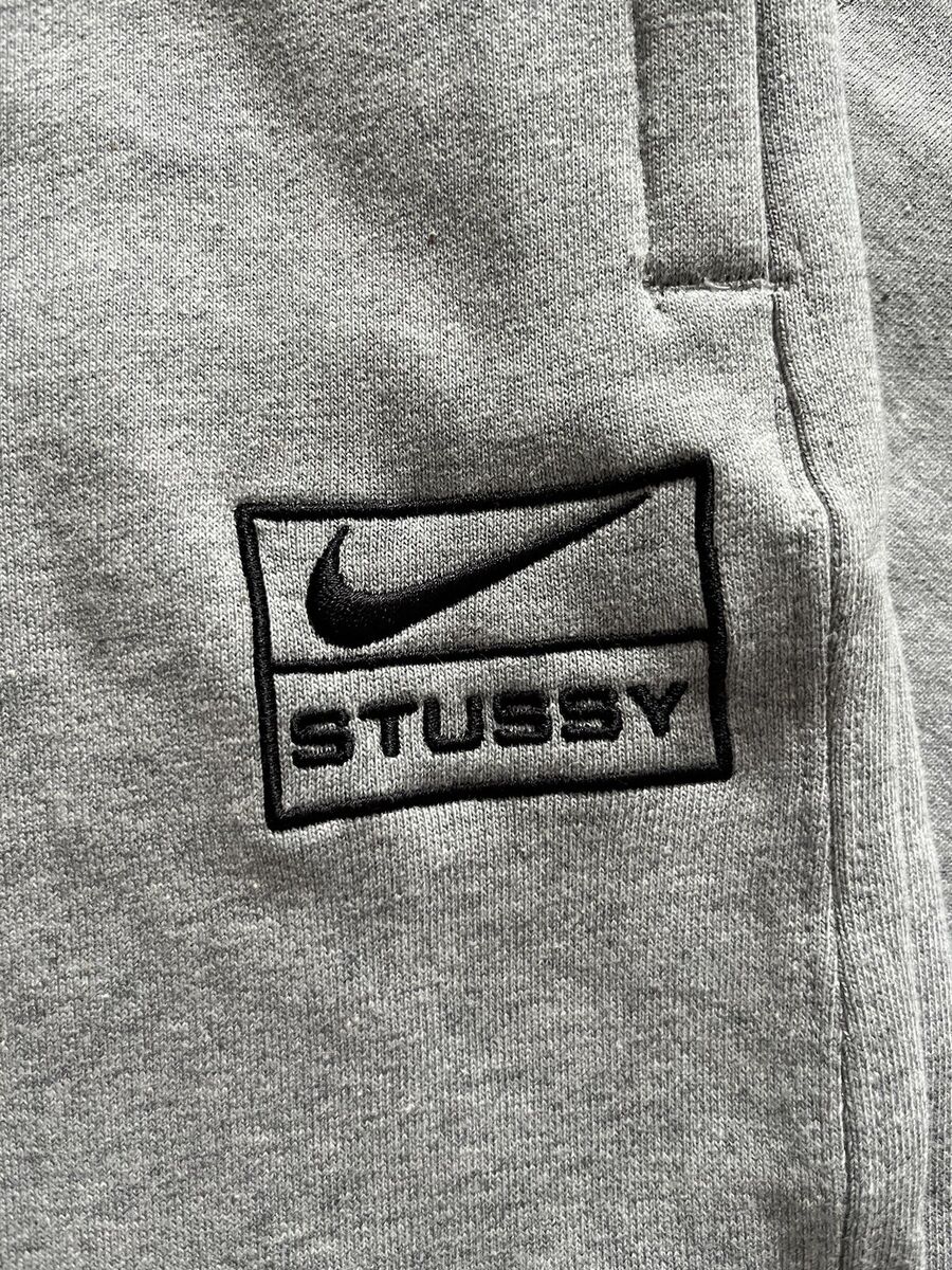 NIKE x STUSSY Sweatpants Gray Size Large with Tag DO9340-063 NIKE x STUSSY Sweatpants Gray Size Large with Tag DO9340-063