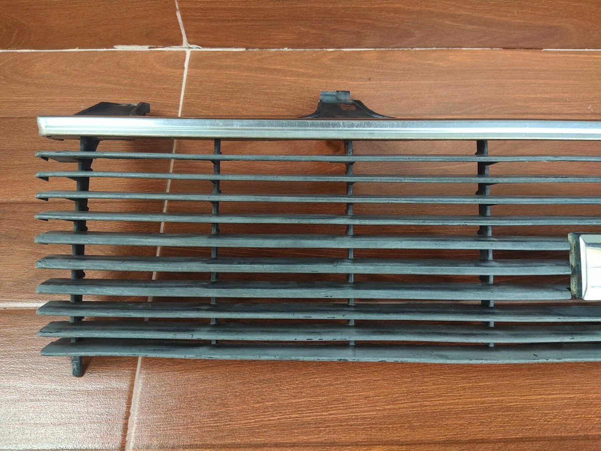 Datsun Nissan Sunny B310 D Mark Front Grille with Emblem OEM