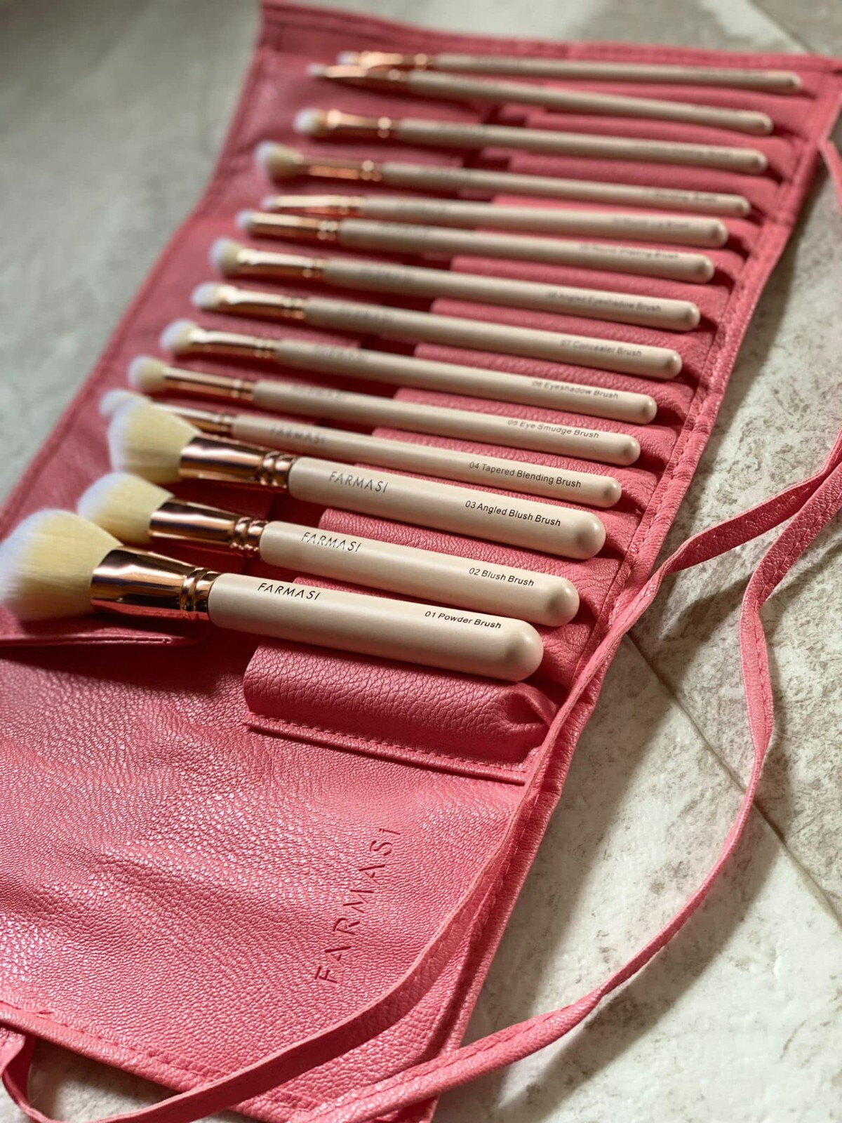 DISCONTINUED 💥FARMASi💥14 PIECE PRO QUALITY MAKEUP BRUSH SET💕FREE