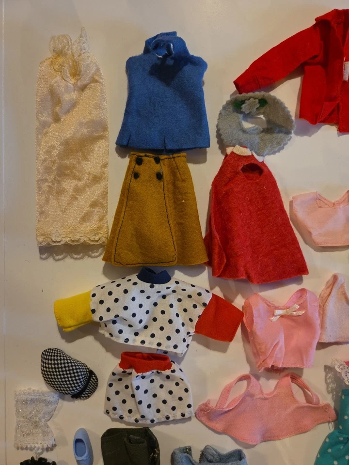 Lote Ropa Muñeca Estilo Barbie Camisas Vestido Pantalones Faldas Tanques Chaquetas Sin Marca Foto 3 de 4