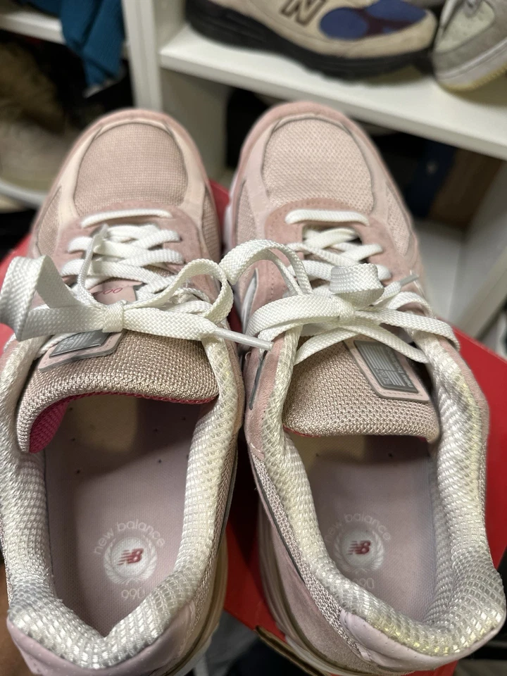New Balance 990v4 Pink Ribbon Faded Rose - UK9/US11 W990KMN - Image 3 of 4