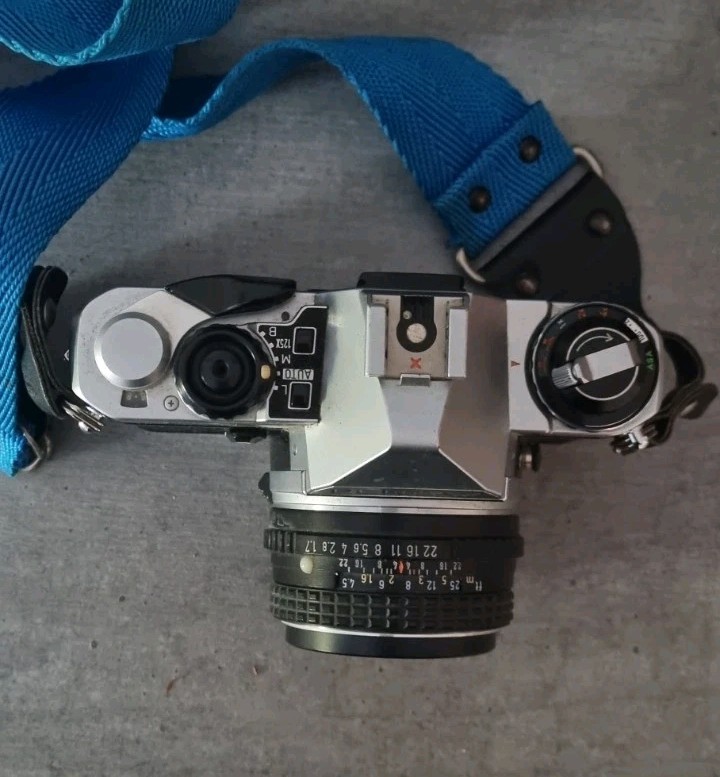 Fotocamera Analogica Reflex Pentax ME Super + Obiettivo SMC Pentax-M 50mm f/1.7 foto 2