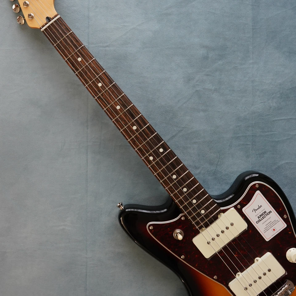 Fender Made in Japan Junior Collection Jazzmaster Rosewood 3-Color Sunburst - Image 3 of 4