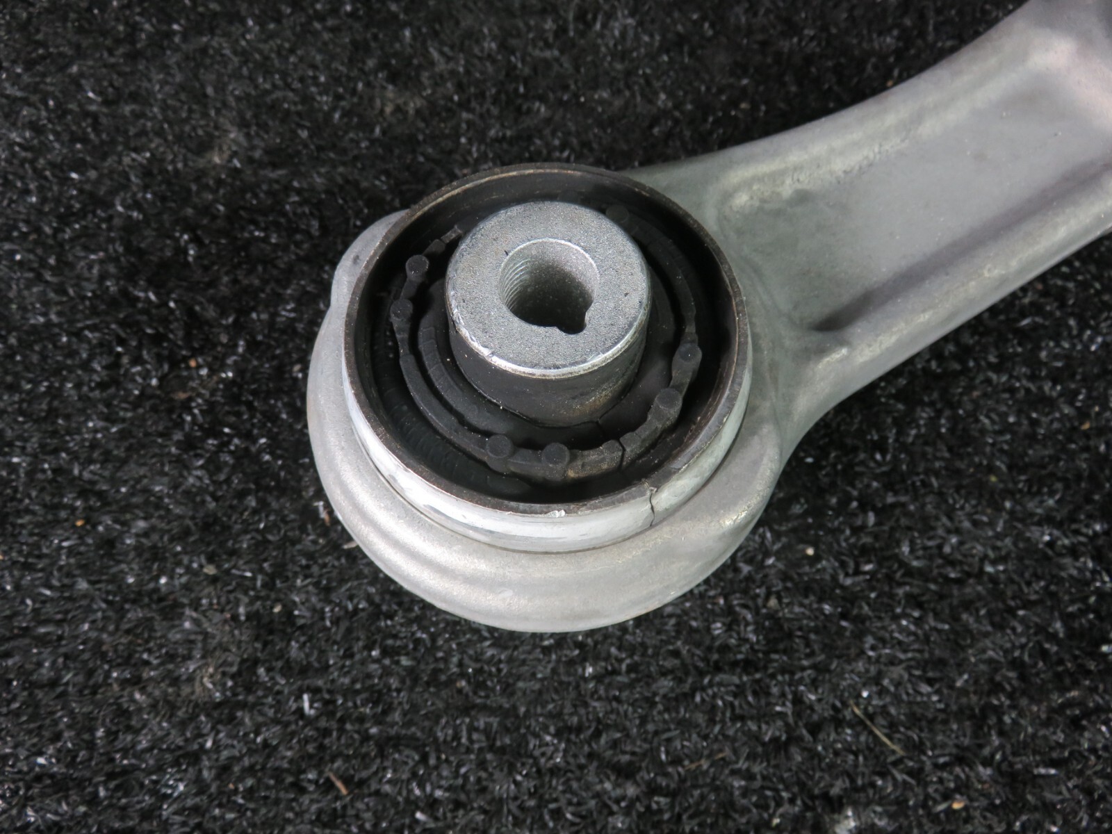 Mercedes C300 Suspension Control Arm Spring Link Front LH 17 19