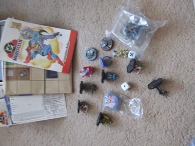 HERO CLIX HEROCLIX HERO CLICKS SUPERHEROS DC FIGURES CARDS BOOK MAP  VGC