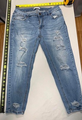 Casual Distressed Blue Denim Jeans
