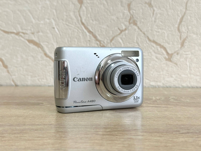 Canon PowerShot A480 Digital Camera 10.0 Megapixel 3.3x Optical