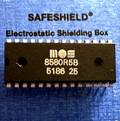 8580R5 B Chip IC CSG / MOS SID Soundchip, Commodore C64/C128 #51 86