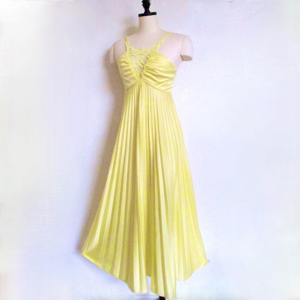 Vintage 70s Jersey Knit Maxi Dress S XS Crystal Pleats Crochet Lace Yellow  Lace | eBay