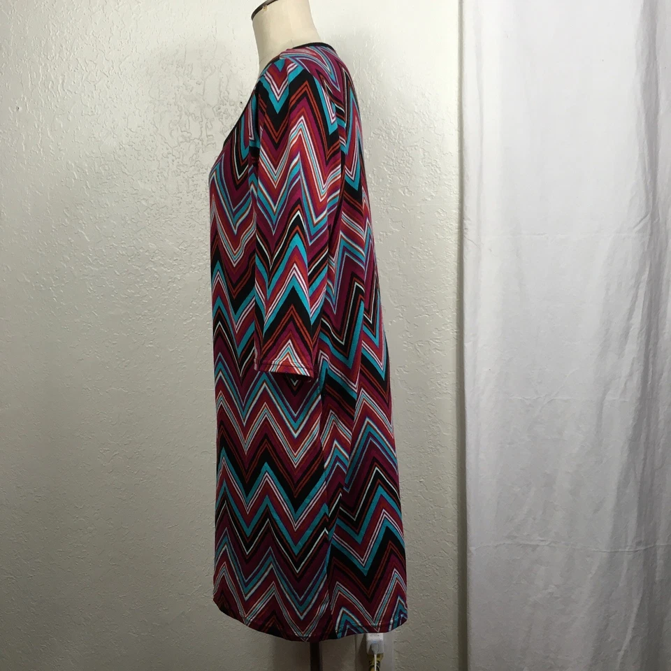Derek Heart Plus Womens 2X Midi Shift Dress ZigZag All Over Print Fuschia Aqua - Image 4 of 4