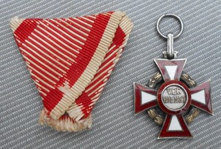 Militär Verdienstkreuz 3.Klasse des K.u.K. Österreich mit Kriegsdekoration