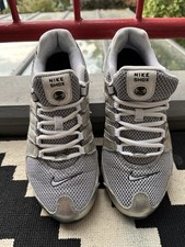 Nike Shox NZ Gr 43 Weiß Silber Lack 