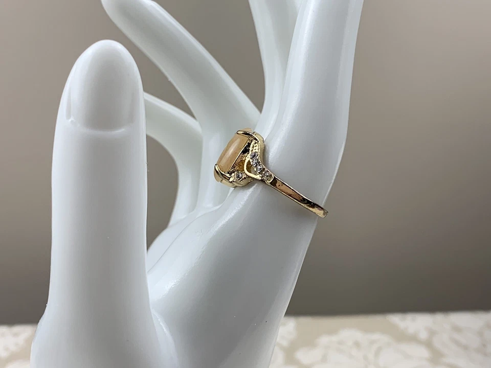 Yellow Calcite Gold Tone Gemstone Ring (Size 8.5) - Image 3 of 3