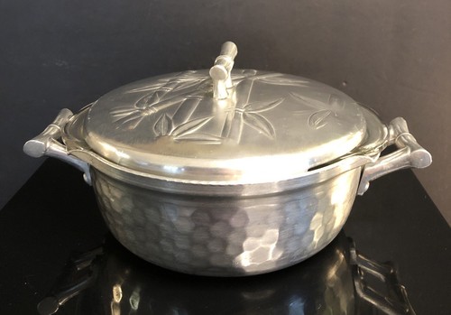 Vintage Everlast Round Casserole Dish Caddy Handles Aluminum Bamboo & Pyrex Dish - Picture 4 of 19