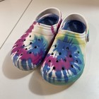 Crocs Classic Women’s 6 Men's 4 Tie Dye Blue Fleece Lined Clogs Shoes Slippers