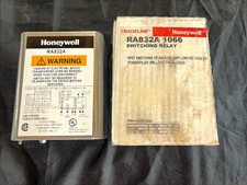 Honeywell RA832A 1066 24V  Switching Relay