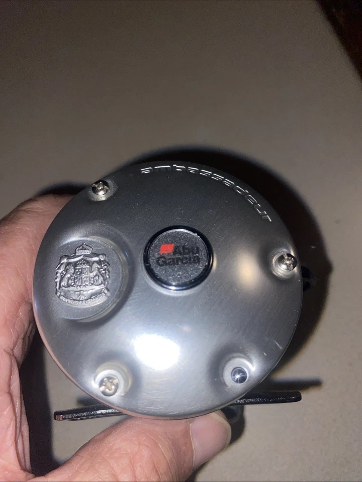 Carrete de fundición de cebo Ambassadeur 4600 C3 como nuevo hecho en Suecia excelente estado Foto 3 de 4