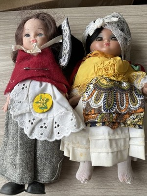2x Vintage Puppen Retro 1 hat Augen auf und zu Kunststoff Sammlerstücke