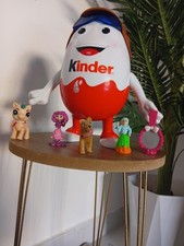 Vintage Giant Kinder Surprise Egg Mascot 24cm Figure  5 Mini Toys Lot