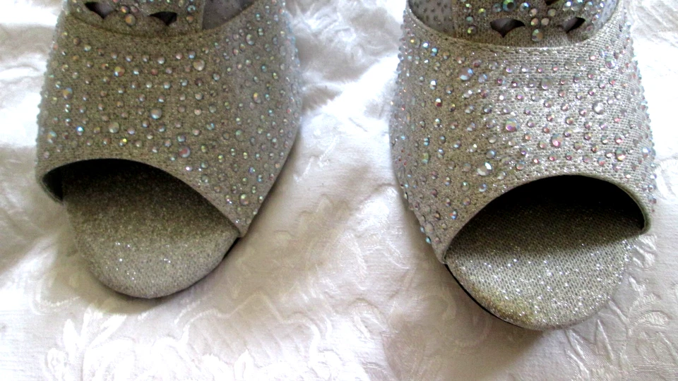 BOTINES PIERRE DUMAS PLATA 11 M PEDRERÍA IRIDISCENTE CREMALLERA TACÓN TOBILLERA NUEVOS Foto 4 de 4