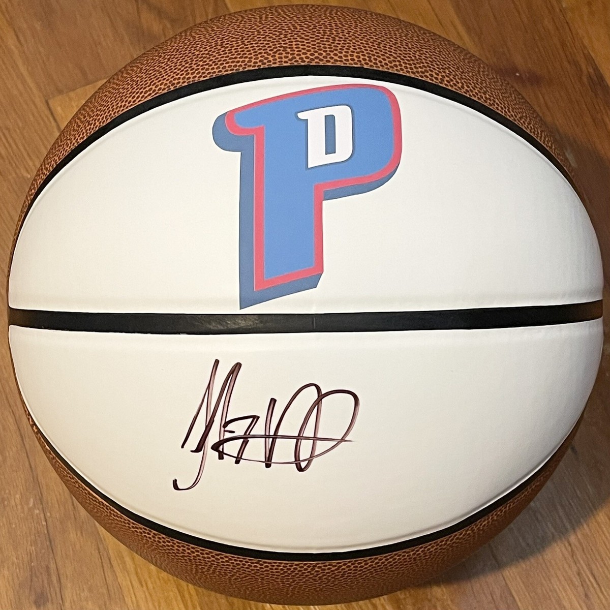 JB J.B. Bickerstaff Signed Autographed Detroit Pistons Logo