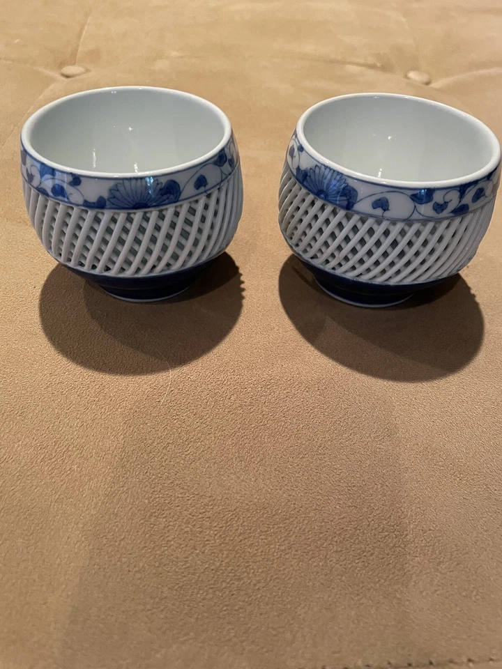 Vintage Marked Kinho Kiln Japanese Imari Lattice Teacups Set of 2 - Image 2 of 3