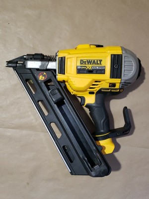 FOR PARTS NOT WORKING DEWALT DCN692 20V 2-3.5" Cordless 30° Framing