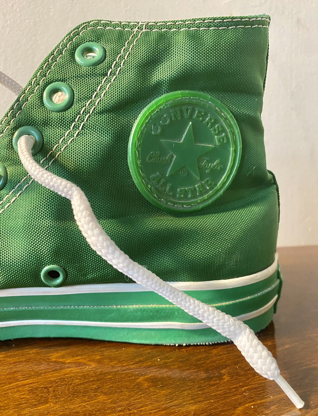 Green Converse High Top Sneakers Unisex Rare - image 5