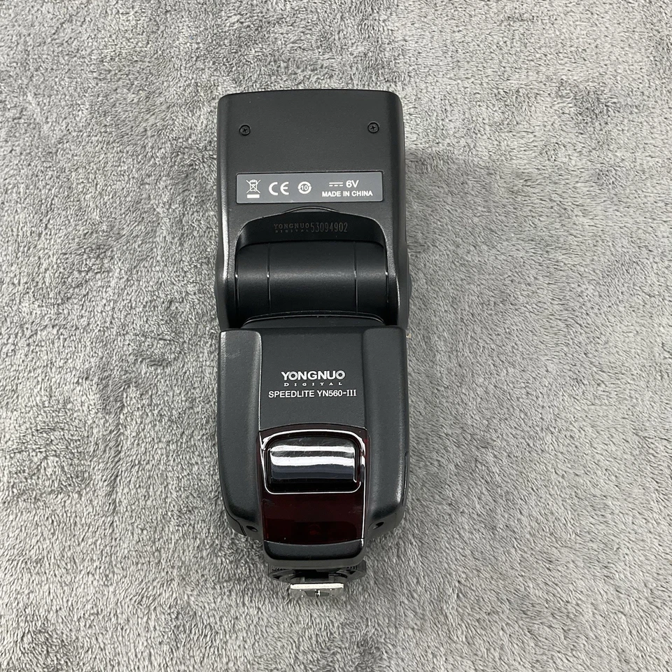 YONGNUO SPEEDLITE YN-560-III Shoe Mount Flash For Parts Or Repair Only - Image 3 of 4