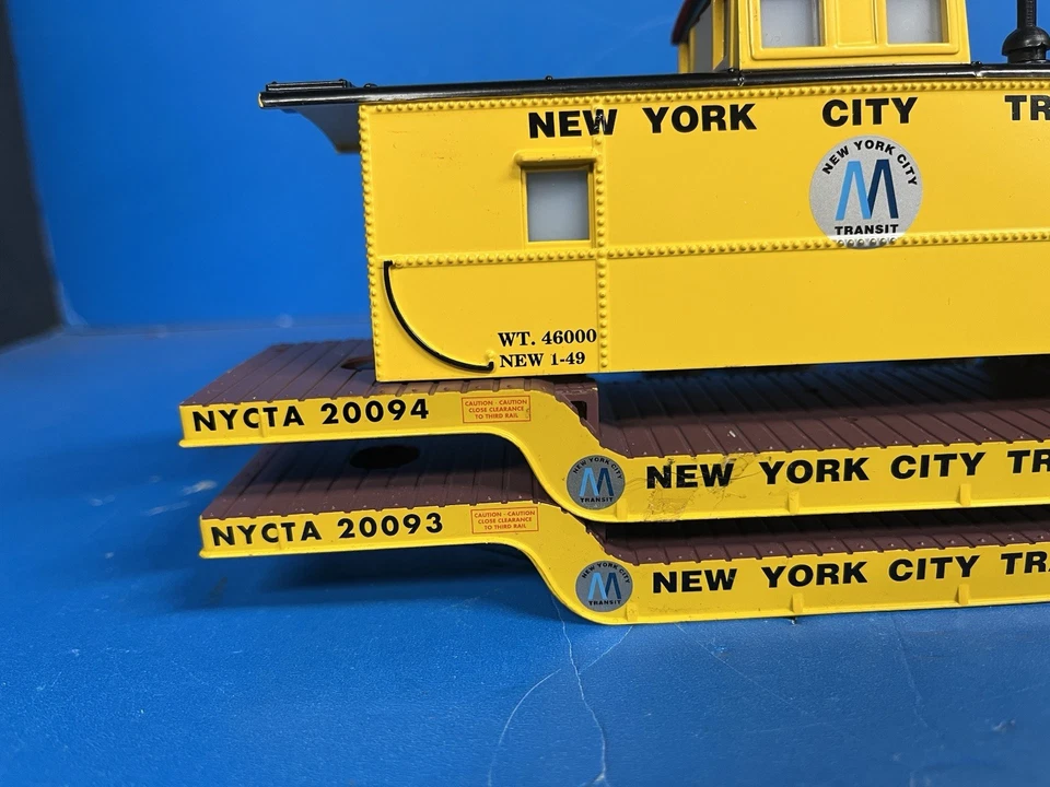 New York City NYC Transit 2 Center-depressed Flat Cars & Caboose - O Ga. project - Image 3 of 4