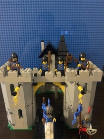 LEGO 6074 Black Falcons Fortress - with  Instructions *