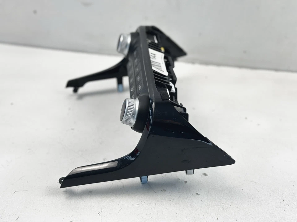 2018-2023 KIA STINGER CLIMATE CONTROL TEMPERATURE SWITCH PANEL BLACK 97250J5XXX - Image 3 of 4