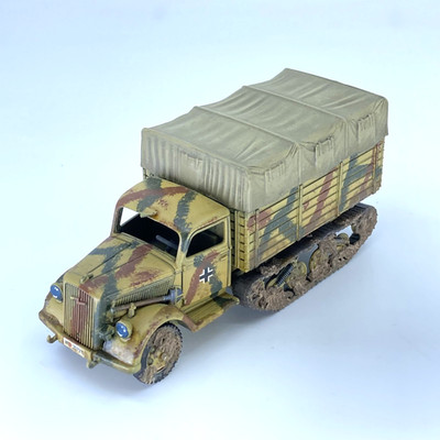 Deutscher Opel Maultier - bemalte Bolt Action Miniaturen Warlord Games C9167