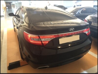 ヒュンダイアゼラHyundai Azera純正 LED 左 リア テール ライト 2012-2017 Hyundai Azera Grandeur Genuine OEM Rear Center Tail