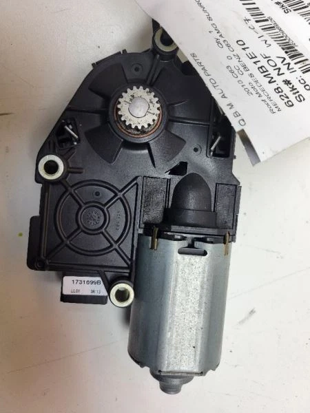 Mercedes Benz C63 AMG 2010 techo corredizo motor Foto 2 de 4