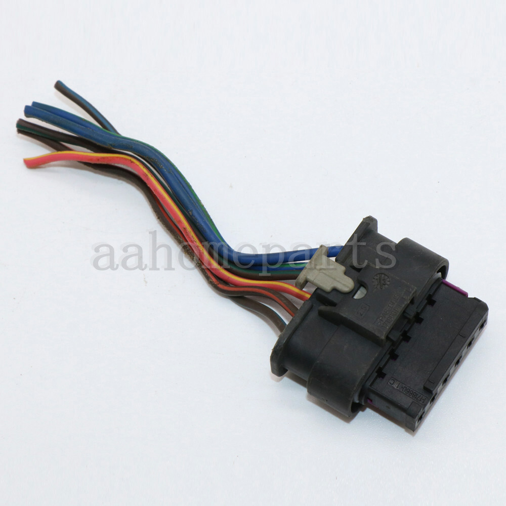 AMP Connector Interconnection System Housing 1-1718646-1 for
