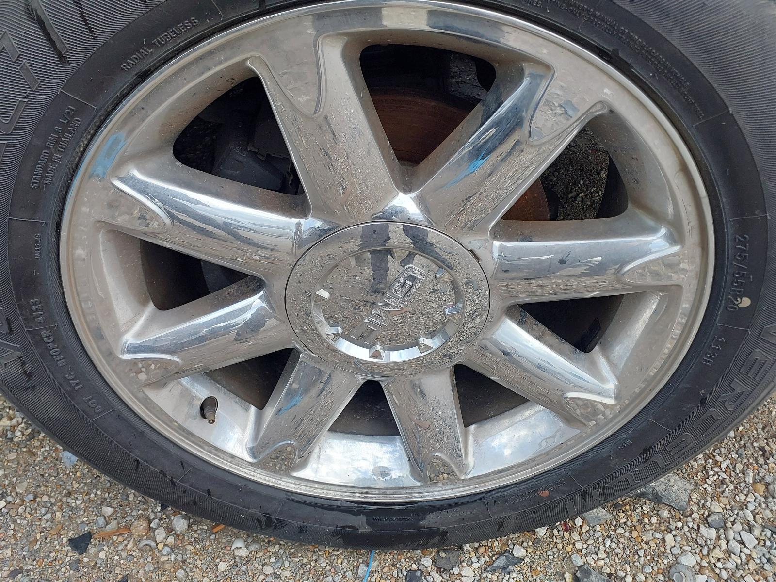 Used Wheel fits: 2013 Gmc Yukon 20x8-1/2 8 spoke opt P41 Grade A