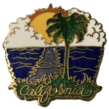 Vintage California Palm Tree Ocean Scenic Travel Souvenir Pin