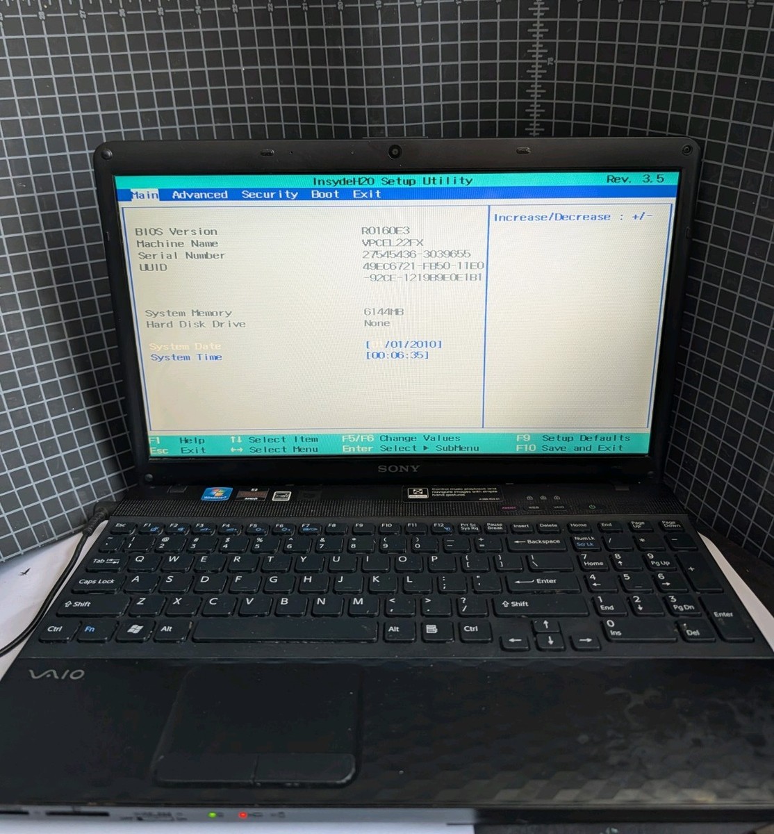 SONY VAIO PCG 71C11L - AMD Vision 6GB RAM - Used and tested +