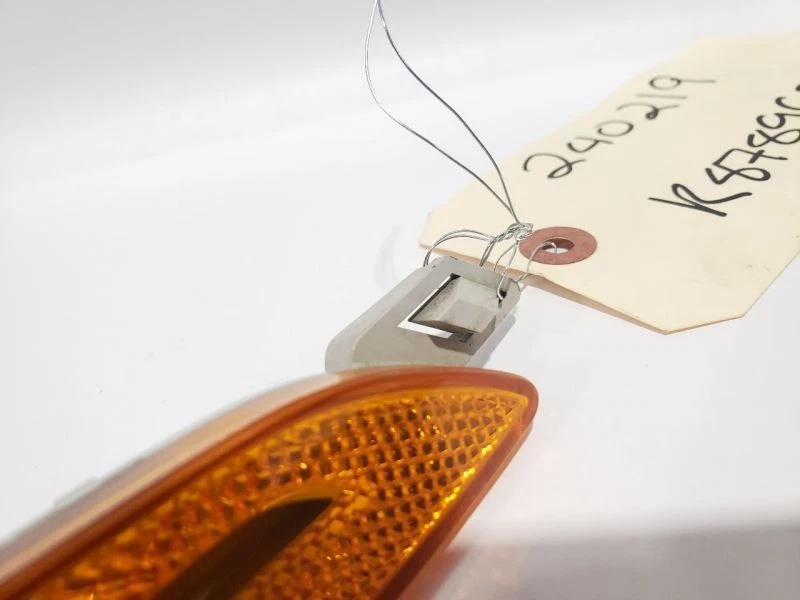 2016 Porsche Cayenne OEM Right Side Marker Fender Mounted 7P5945128 - Image 3 of 4