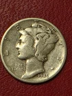 1945-D Mercury SILVER  Dime / Average  Condition/ DENVER MINT/ GOOD ALBUM FILLER