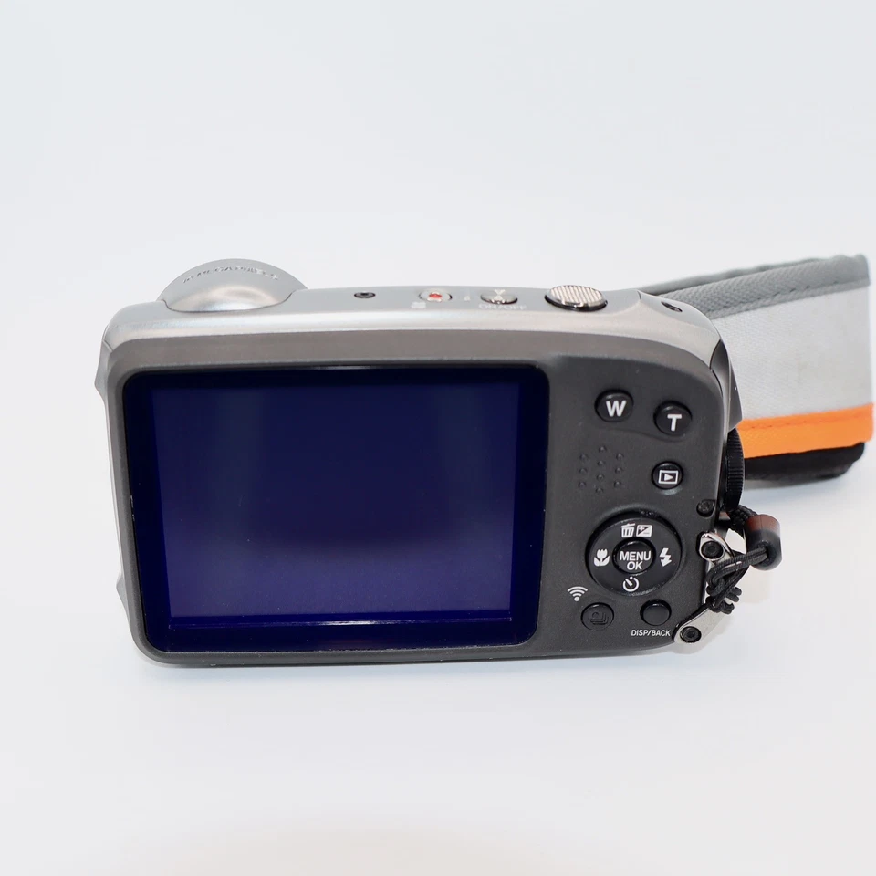 Fujifilm FinePix XP135 16.4 MP Digital Action Camera - Black - Image 2 of 4