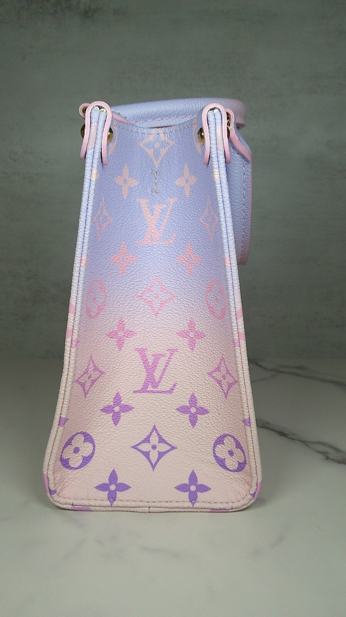 LOUIS VUITTON ダークグレー シュシュ 😌NOT AVAILABLE IN STORE😌 Envelope Messenger LV x Tyler in
